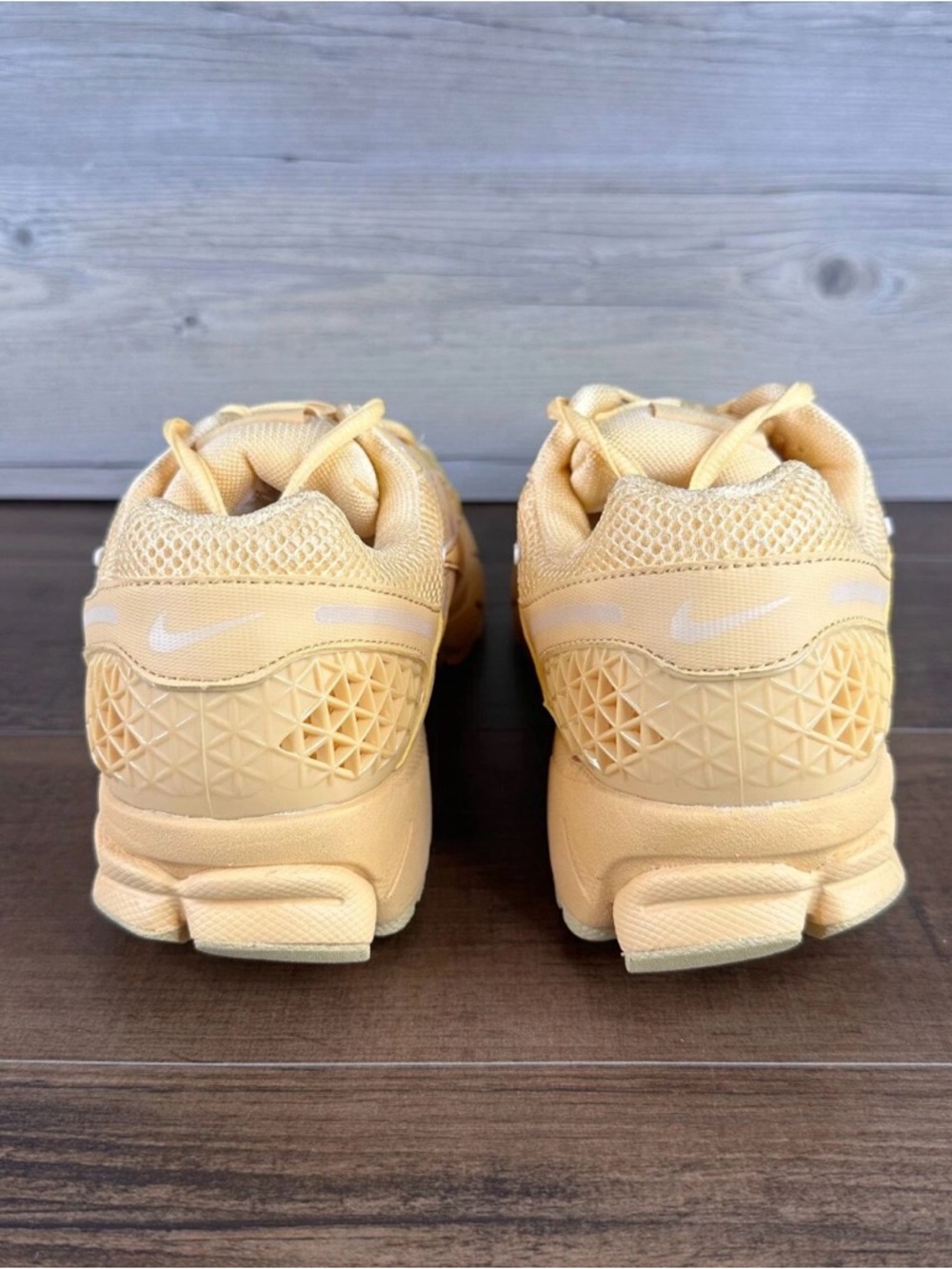 Nike Vomero 5 - Celestial Gold - Picture 5 of 9